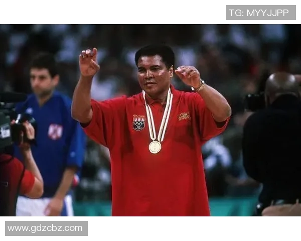 理查德:从小目睹勇士老将成长 每日见证伟大是荣幸 理查德:从小目睹勇士老将成长 每日见证伟大是荣幸