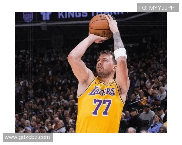 爆冷！湖人意外不敌倒数名国王，赛后数据揭秘真正输球原因非东契奇